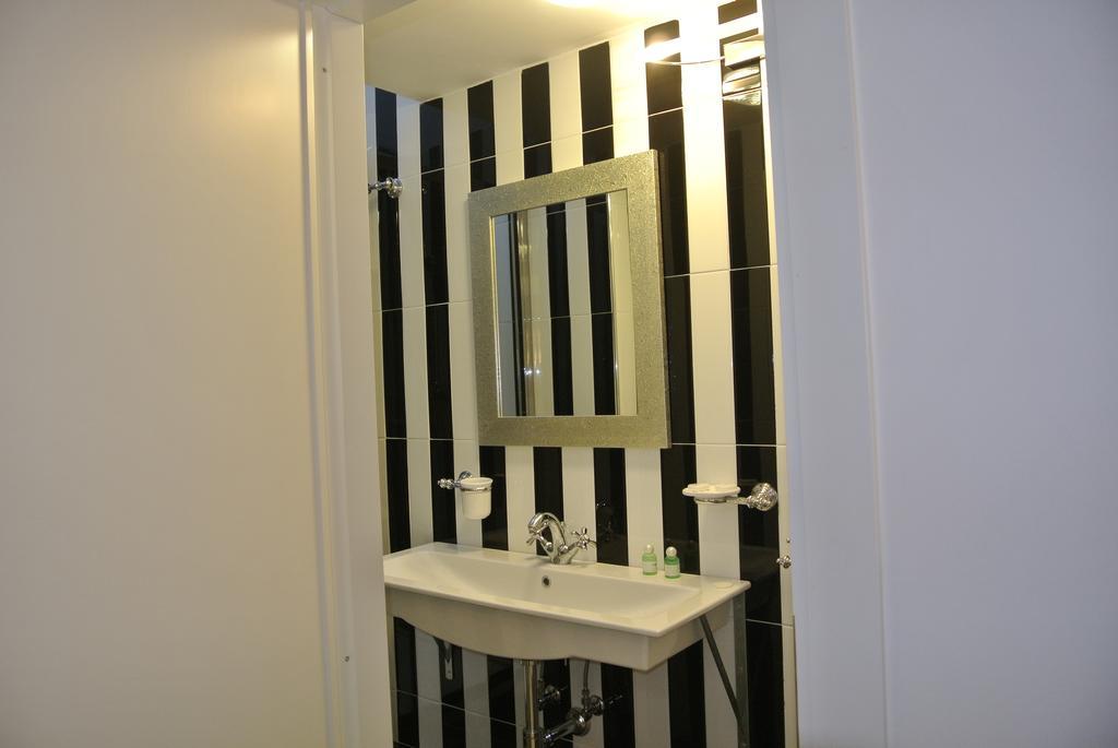 Pantheon Domus Valentino Appartement Rome Buitenkant foto