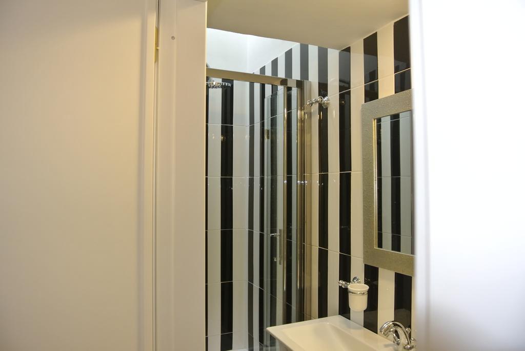 Pantheon Domus Valentino Appartement Rome Buitenkant foto
